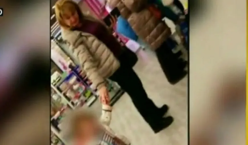 Maria Băsescu şi-a scos nepoata la mall VIDEO