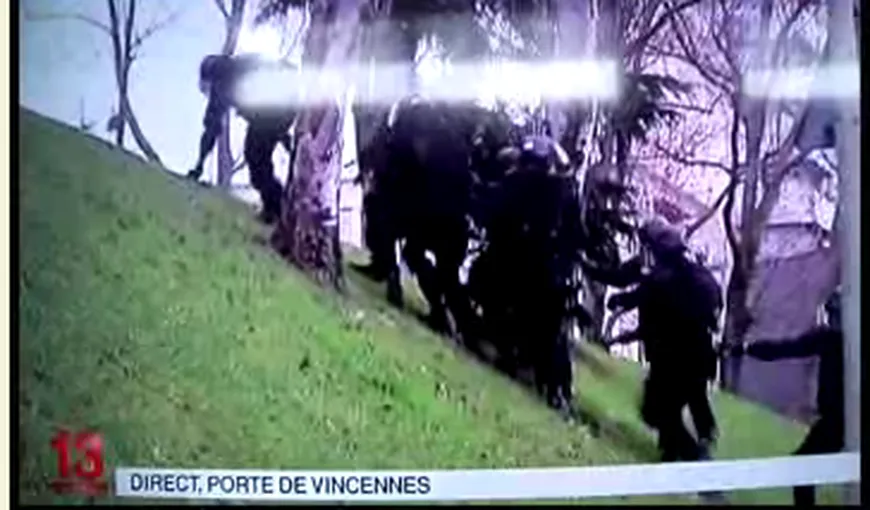 ATENTATE FRANŢA. Cum s-au făcut de RÂS poliţiştii francezi în plină operaţiune antiteroristă VIDEO