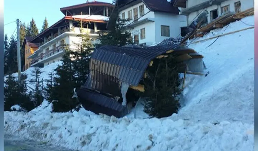 Acoperişul unui hotel din Staţiunea Rânca, luat de vânt VIDEO