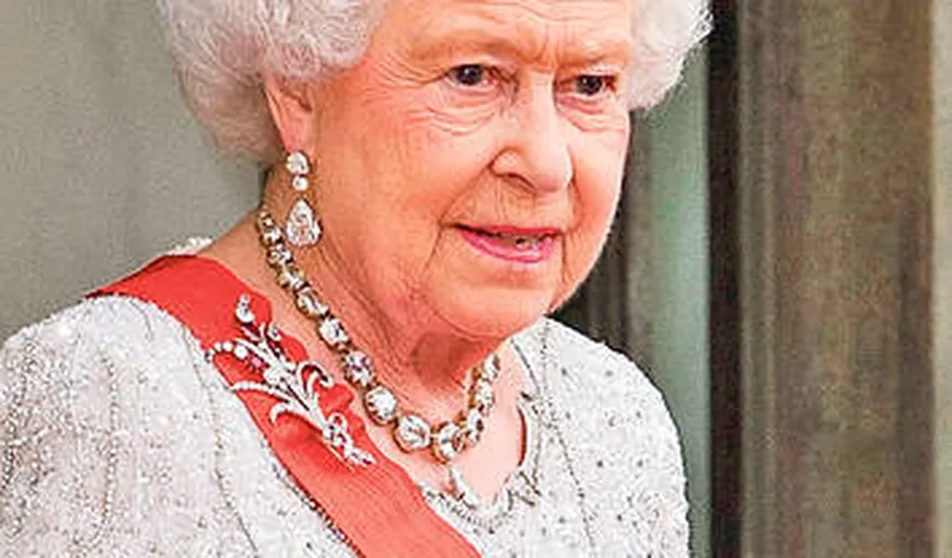 Regina Marii Britanii nu are cui lăsa coaroana. „Charles, un incompetent, Camilla, o beţivă”