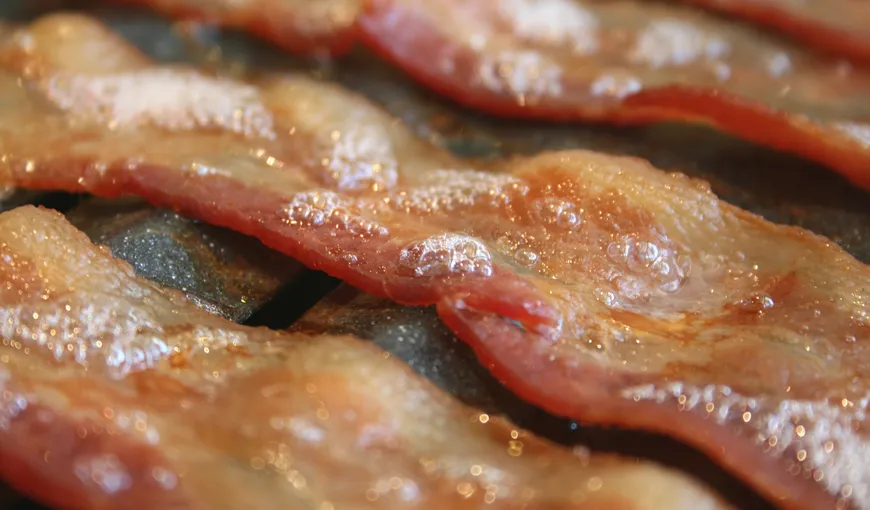Motive serioase să renunţi la bacon