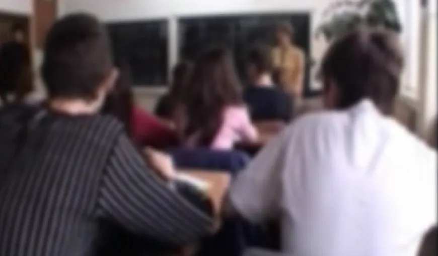 SCANDAL la un liceu din Medgidia: O profesoară s-a bătut cu elevii