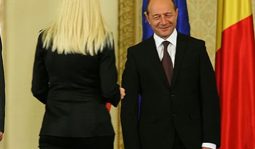 Oamenii lui Băsescu o distrug pe Udrea: „Unele afirmaţii ale Elenei Udrea sunt simple bârfe”