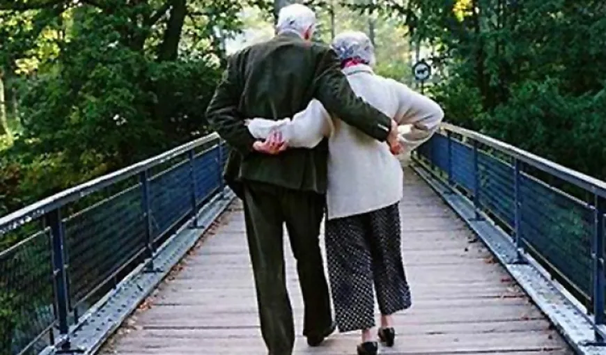 Dragoste sălbatică la vârsta a treia. O bătrână de 75 de ani, băgată în spital de soţul prins la amantă