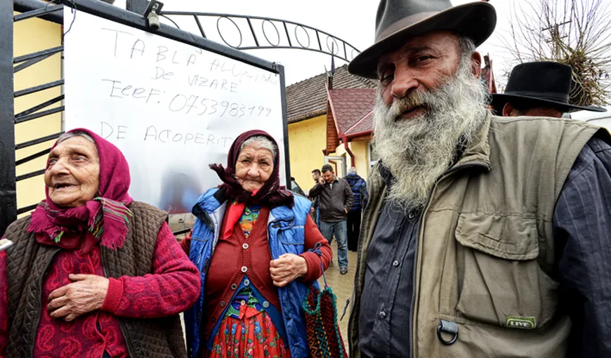 Romii din oraşul lui Iohannis vor despăgubiri de la Germania: Să-mi bag boghintilu să iau neşte bani