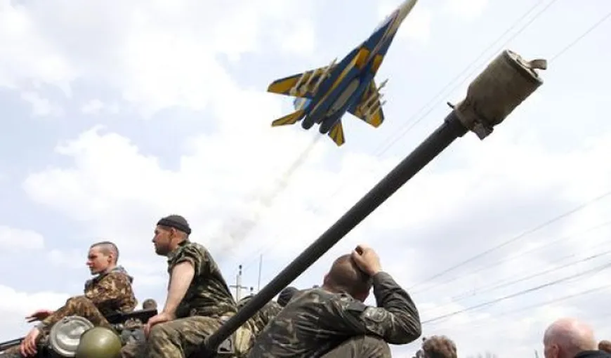 Război în Ucraina: Rebelii se laudă că au doborât un avion
