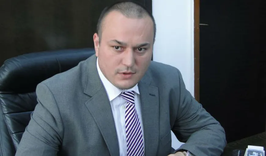 Fostul primar Iulian Bădescu, condamnat definitiv la trei ani închisoare cu suspendare pentru un prejudiciu de 8 milioane lei