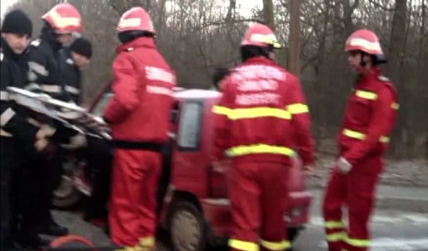 ACCIDENT la ieşirea din Piteşti: Patru persoane au fost rănite VIDEO