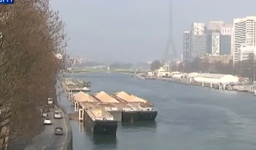 ALERTĂ de poluare în Franţa: Parisul impune circulaţia alternativă VIDEO