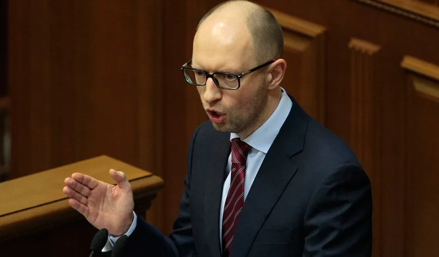 Premierul ucrainean cere plasarea ARMATEI în STARE de ALERTĂ