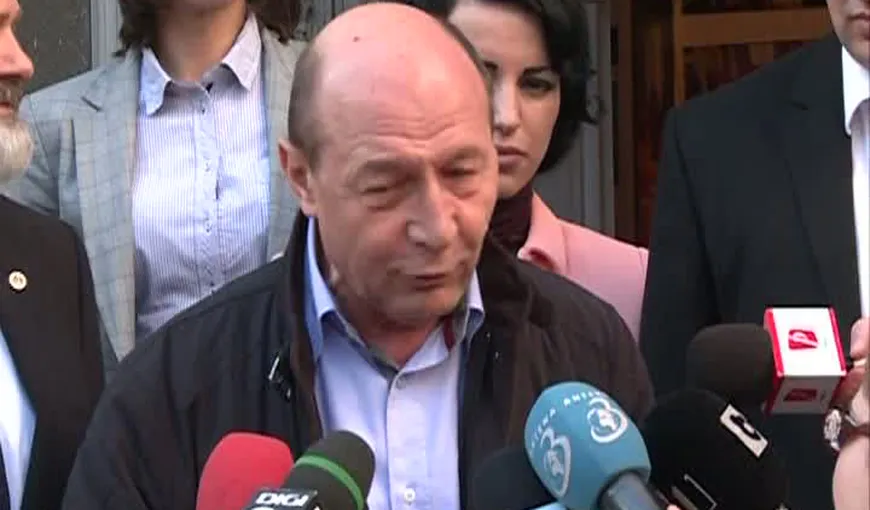 Băsescu admite că l-a sunat pe procurorul general: Nu a răspuns. N-are nici o legătură cu Nana VIDEO