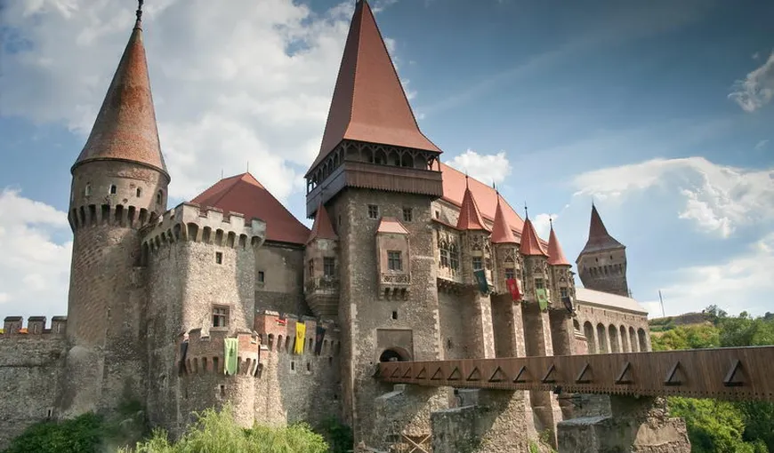 Castelul Corvinilor va fi restaurat din fonduri europene