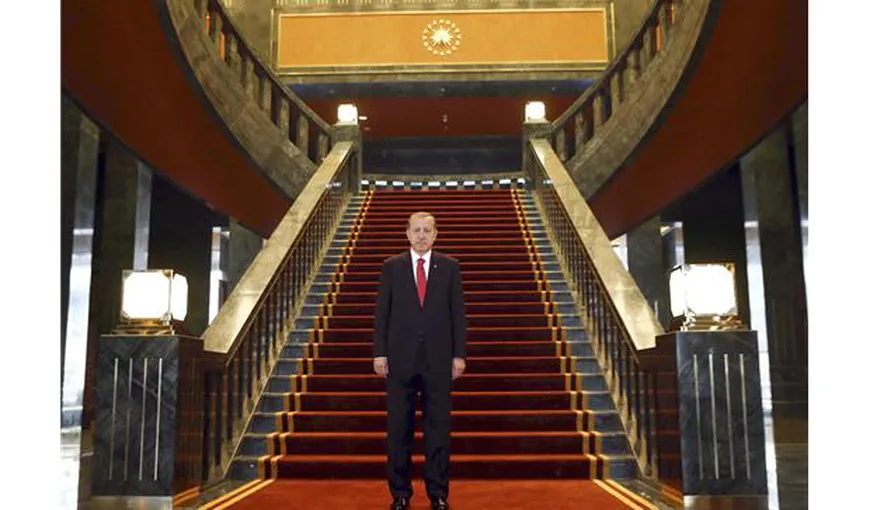 Obiceiuri de sultan: Erdogan şi-a dotat palatul prezidenţial cu laborator de testare a alimentelor