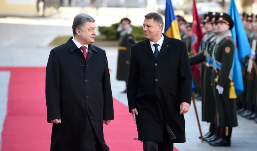 Băsescu: Trebuia ca Iohannis să se întâlnească cu românii din Ucraina, care „sunt chemaţi la arme prioritar”