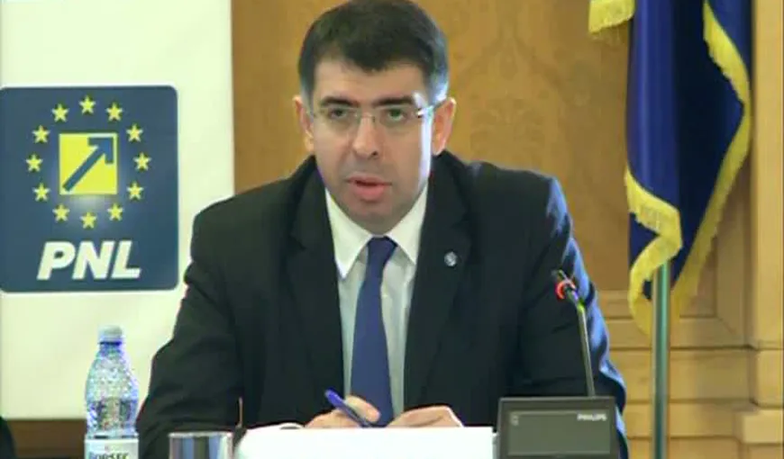 Robert Cazanciuc: Nu pot exista agenţi sub acoperire printre magistraţi