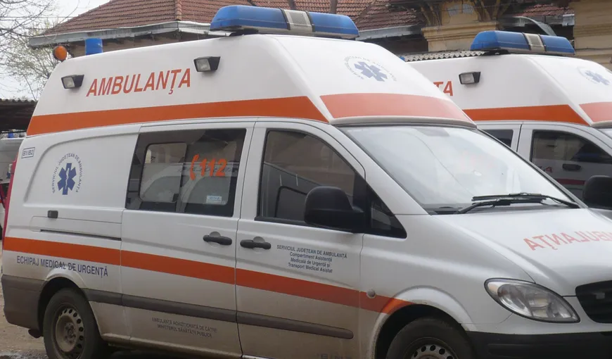 Baia Mare: O ambulanţă în misiune a fost lovită de un şofer care nu i-a acordat prioritate VIDEO