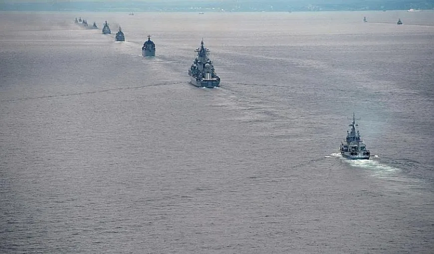 Rusia face manevre navale în Pacific, cu TUNURI, TORPILE şi antisubmarine