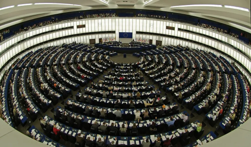 Parlamentarii CE atrag atenţia în legătură cu supravegherea masivă a cetăţenilor