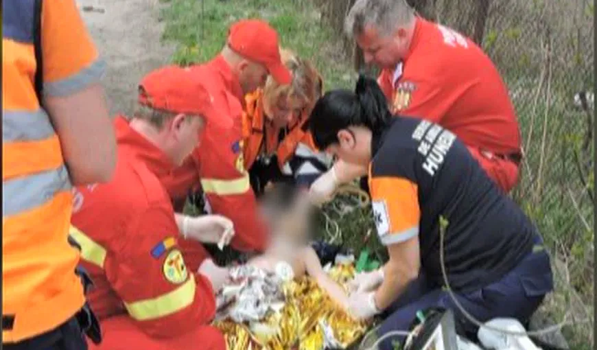 TRAGEDIE în Petroşani. Un copil salvat de la înec a murit după câteva ore