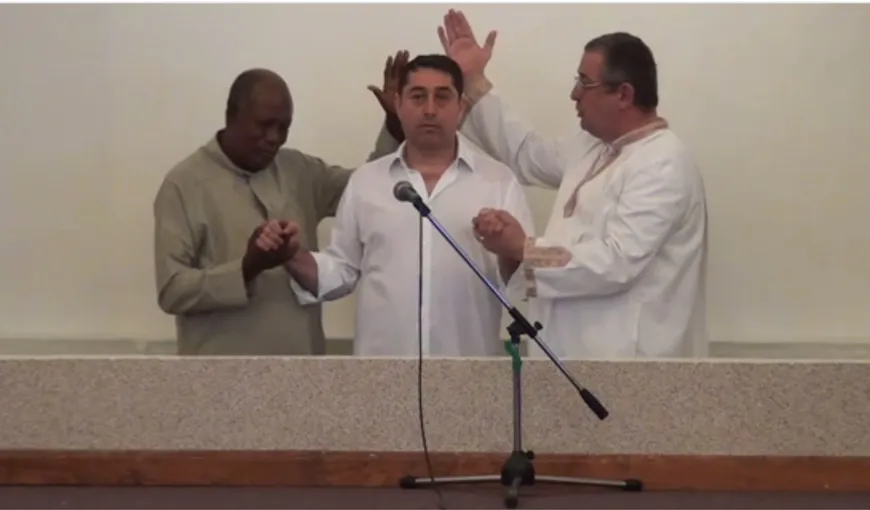 Cristian David, botezat la Biserica Internaţională Harul din Bucureşti. VIDEO