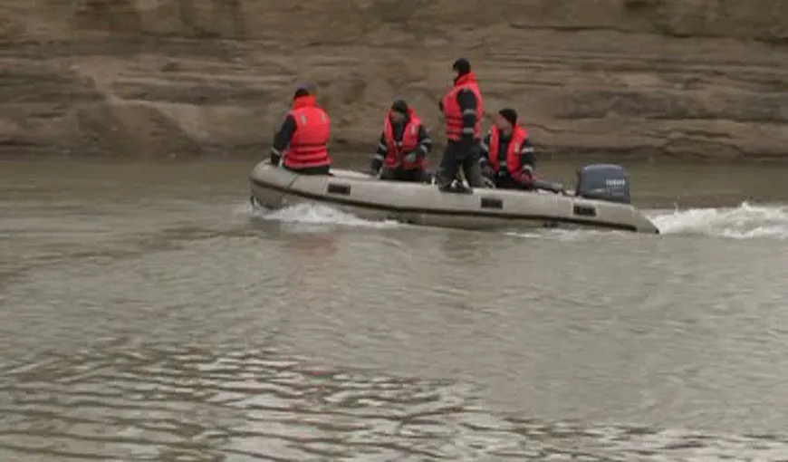 Căutări disperate: Un bărbat, dispărut de patru zile în apele unui râu din judeţul Suceava VIDEO