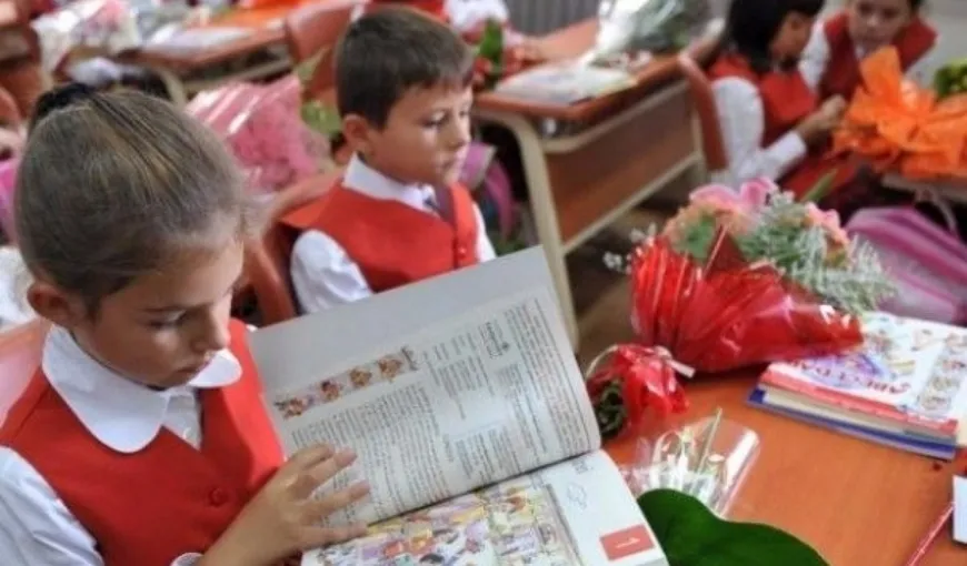 Ministerul Educaţiei a lansat licitaţia pentru manualele şcolare noi