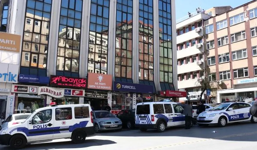 Istanbul: Două persoane înarmate au intrat într-un sediu al partidului de guvernământ. Atacatorii, reţinuţi