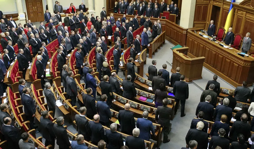 Rada Supremă de la Kiev a adoptat o rezoluţie privind RESPINGEREA AGRESIUNII militare RUSE