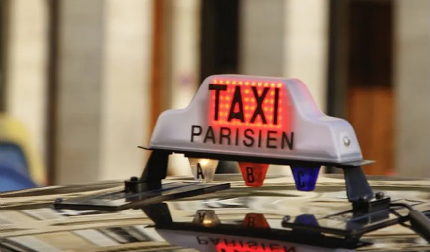 Directoarea unei instituţii publice din Franţa, demisă pentru că a cheltuit zeci de mii de euro pe taxi