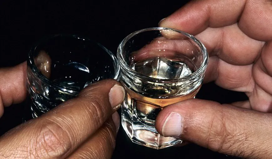 Barman condamnat, după ce i-a dat unui client să bea până a MURIT: A doborât recordul barului FOTO