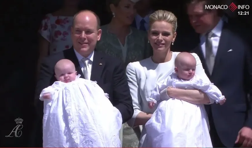 Prinţul Albert de Monaco şi prinţesa Charlene şi-au botezat gemenii – VIDEO
