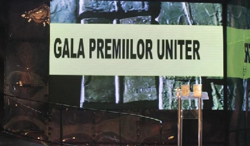 PREMIILE UNITER 2015: „De vânzare/For Sale”, de Gianina Cărbunariu – premiul pentru cel mai bun spectacol