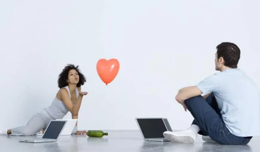 Cum să-ţi găseşti iubirea pe Internet. Sfaturi practice pentru întâlniri online perfecte