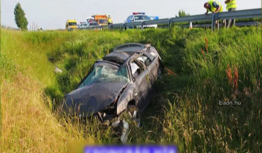 O familie de români, implicată într-un accident grav în Ungaria. Soţia şoferului a murit