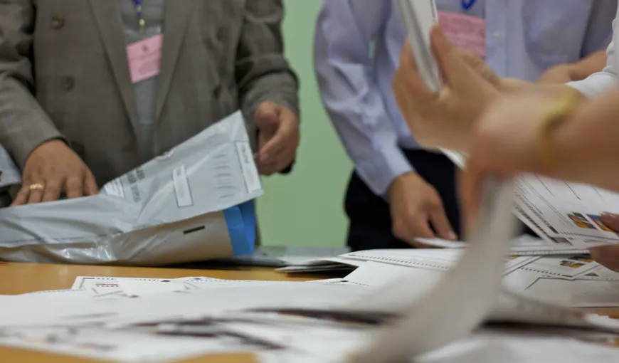 Alegeri locale în Republica Moldova. Poliţiştii au descoperit peste 200 de nereguli electorale