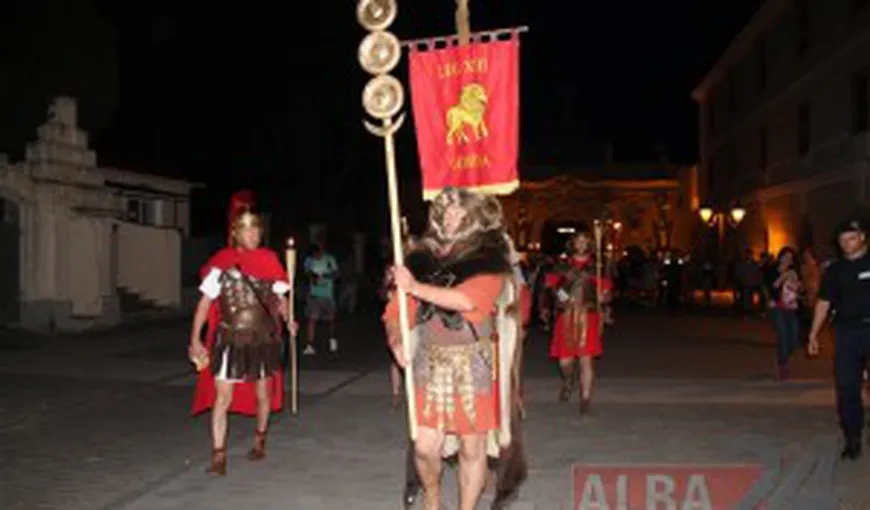 Paradă cu torţe la festivalul dacilor din Alba