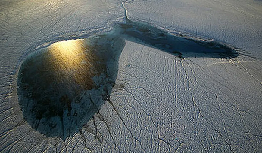 Cercetătorii americani au descoperit secretul dispariţiei unor lacuri glaciare din Groenlanda