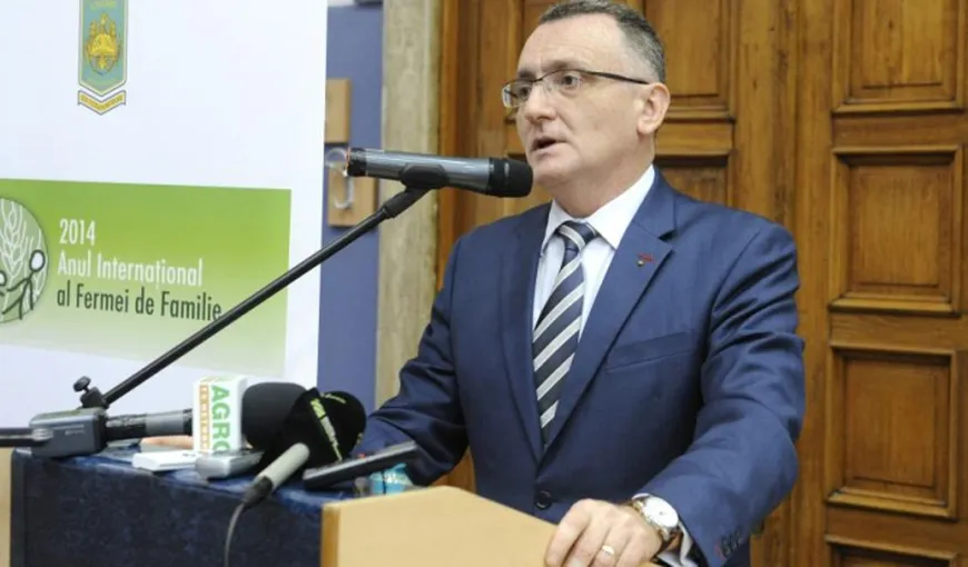 Bilanţ la finalul mandatului de ministru al lui Sorin Cîmpeanu: Creşteri salariale sau reducerea birocraţiei