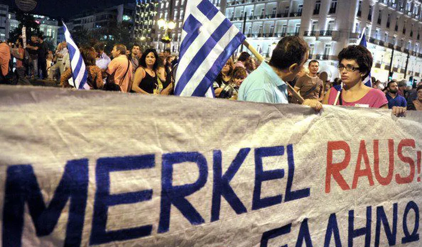 Grecia, la un pas de a ieşi din Zona Euro. Mii de oameni în stradă, la Atena, refuză măsurile de austeritate