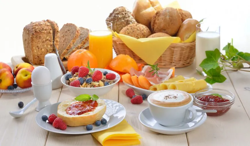 Cum te ajută de fapt micul dejun să slăbeşti. Metoda care ţine grăsimea departe de tine