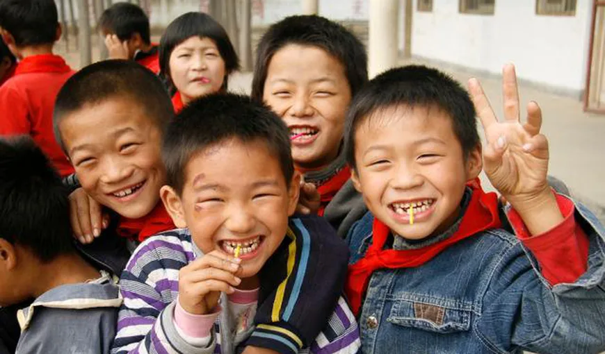 După 35 de ani de restricţii drastice, China este la un pas să renunţe la legea „unicului copil”