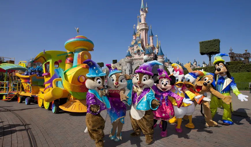 Comisia Europeană anchetează Disneyland Paris. Tarife în funcţie de naţionalitatea turiştilor VIDEO