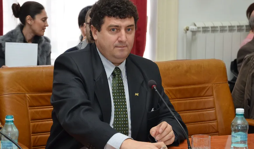 Fostul vicepreşedinte CJ Bihor, Voloşeniuc Dumitru, trimis în judecată de DNA în stare de libertate