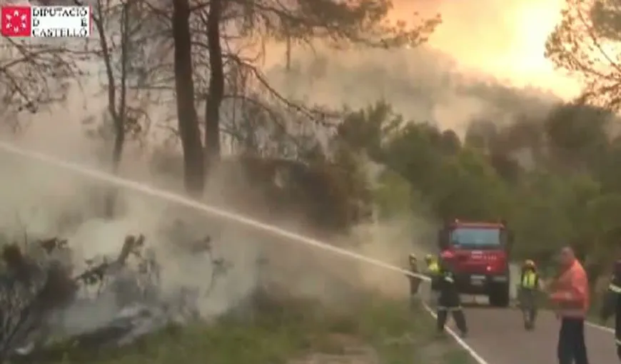 Incendii de vegetaţie în Spania, sute de oameni evacuaţi: O localitate a ars aproape în totalitate VIDEO