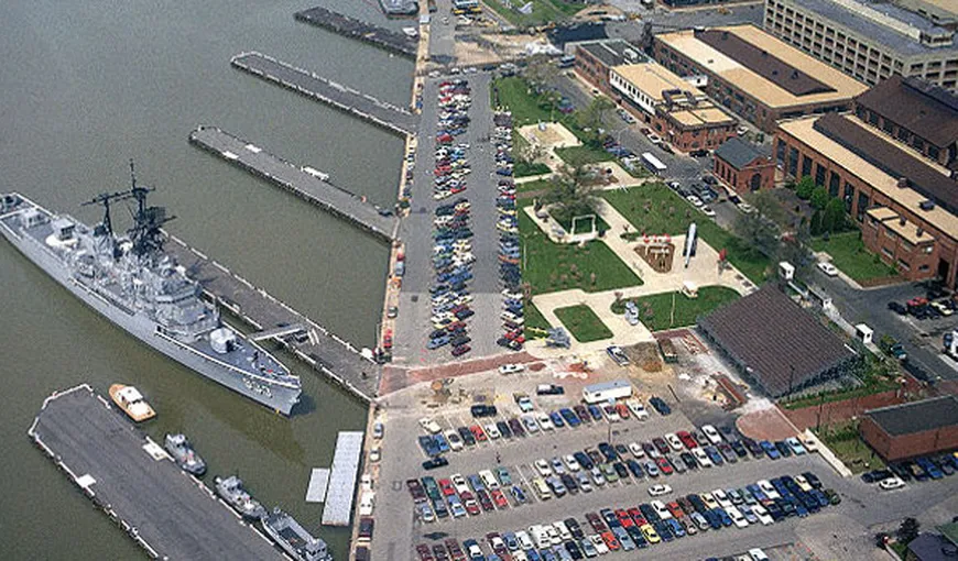 Alertă neconfirmată privind un ATAC ARMAT la o bază navală din Washington