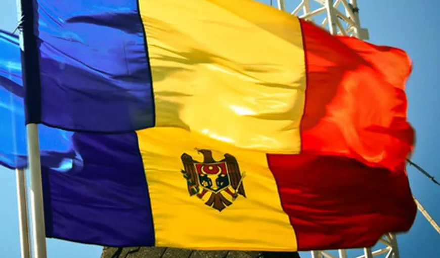 Momente emoţionante la graniţa României. S-a refăcut Podul de Flori de peste Prut VIDEO