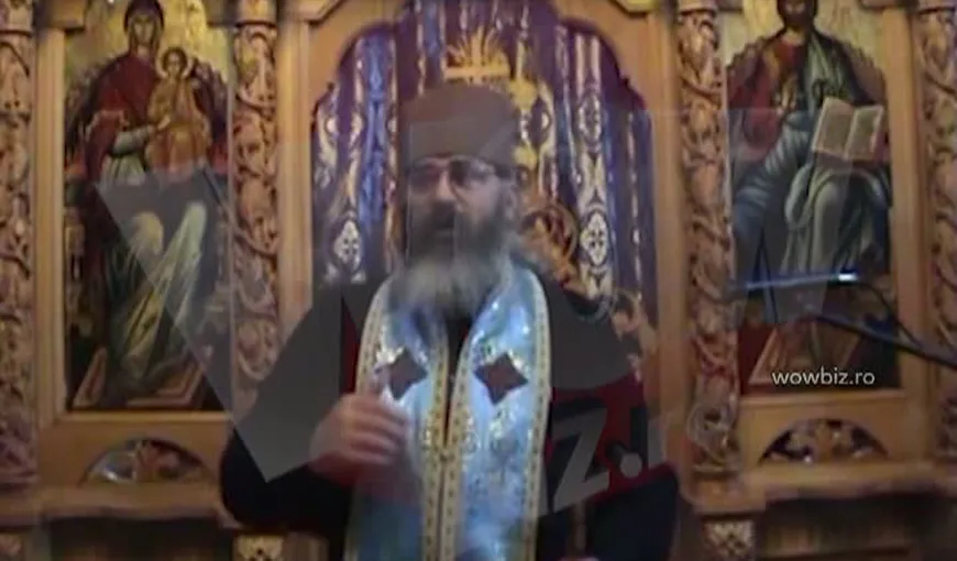 Un preot din Iaşi drăcuie în biserică şi îi face pe enoriaşi idioţi VIDEO