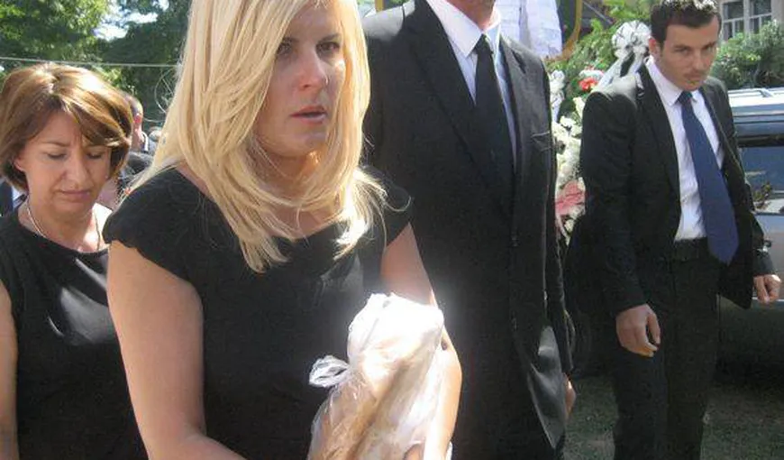 Elena Udrea va veni la înmormântarea socrului lui Traian Băsescu