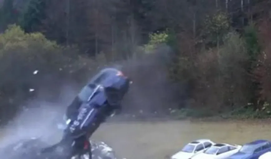 Ce se întâmplă la un accident la 200 km pe oră. Totul a fost filmat cu încetinitorul. VIDEO