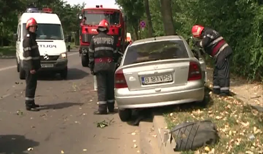 Accident grav în Capitală: Două maşini s-au ciocnit violent